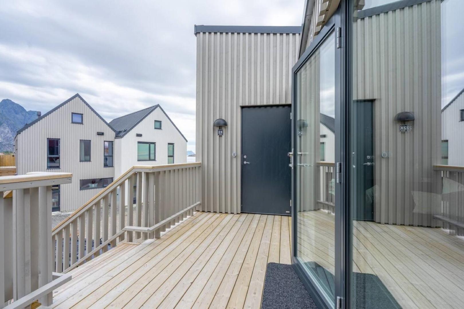 Modern Apartment By The Sea In Henningsvær Buitenkant foto