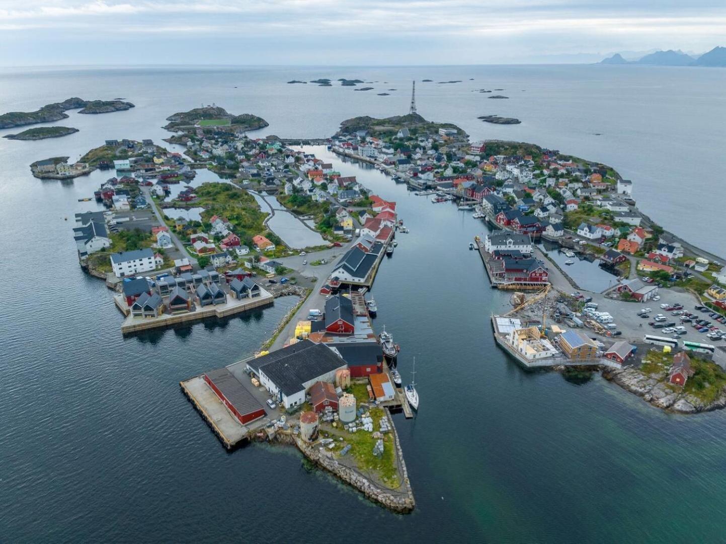 Modern Apartment By The Sea In Henningsvær Buitenkant foto